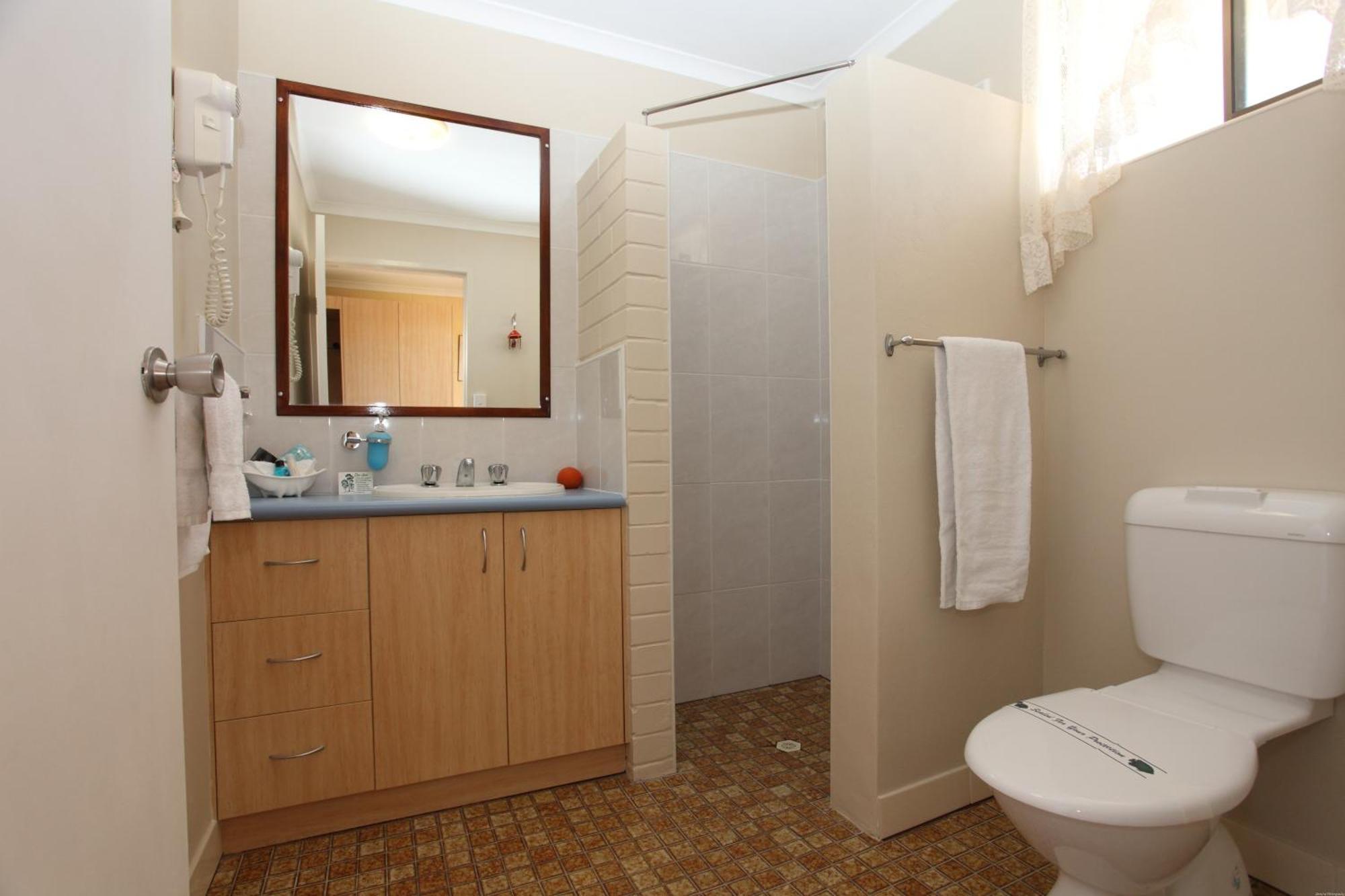 Pialba Motor Inn Χέρβεϊ Μπέι Εξωτερικό φωτογραφία
